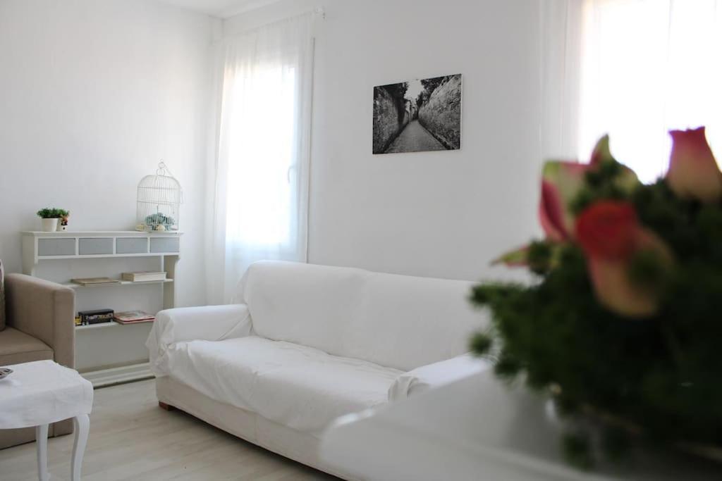 Apartment With Terrace In Chioggia'S Main Square Exteriér fotografie