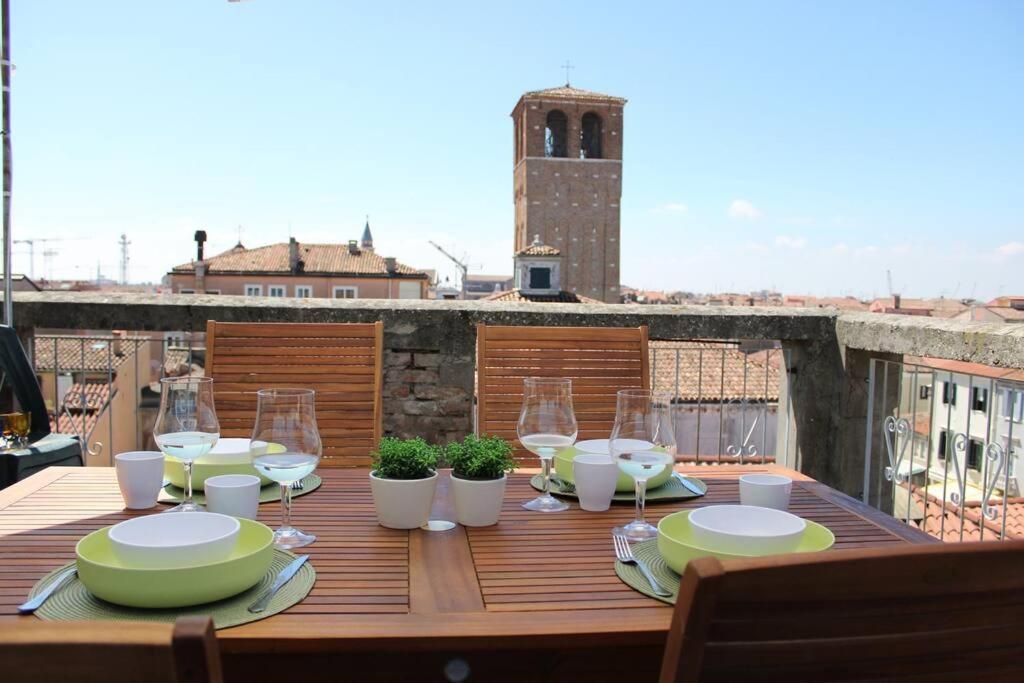 Apartment With Terrace In Chioggia'S Main Square Exteriér fotografie